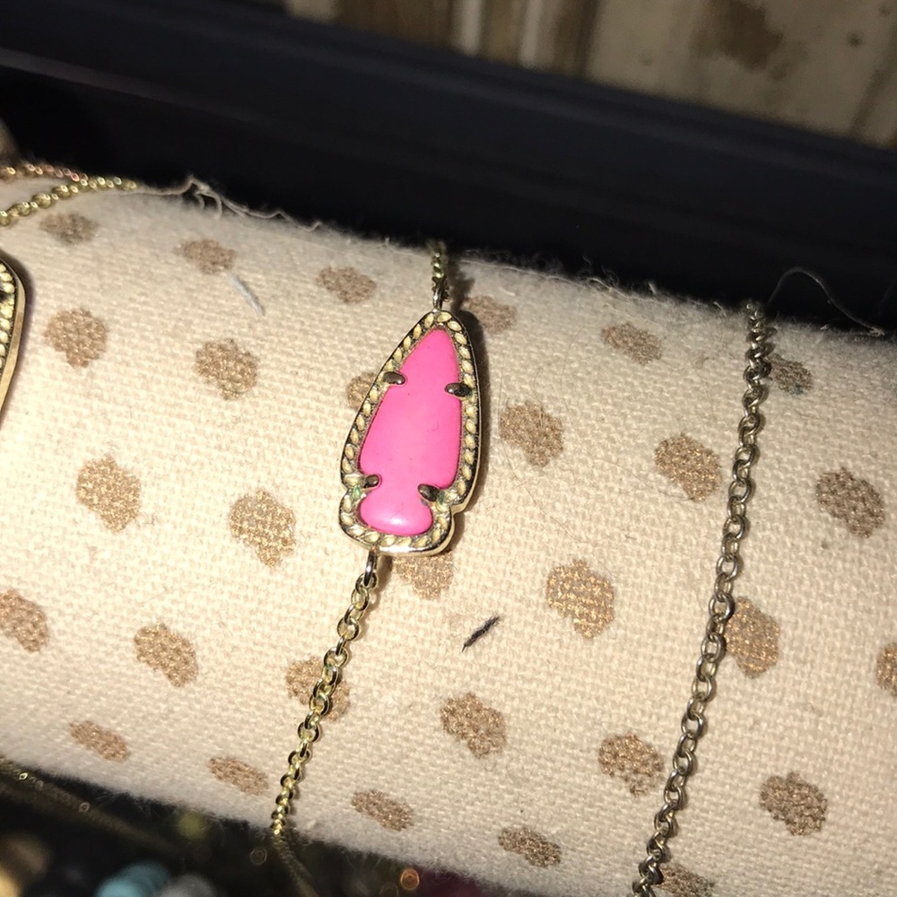 Kendra Scott elsa necklace (pink/gold)